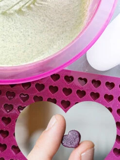 Moule En Silicone Pour Friandises - 244 Coeurs - Rose 10 Moule En Silicone Pour Friandises - 244 Coeurs - Rose -Animalerie Collory moule friandises pour chien coeur 4 62d50984 a0ae 4014 a374 0ed6464f71b7 1