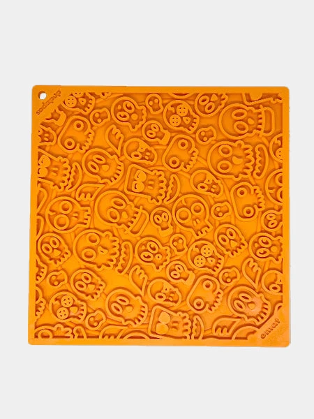 Tapis De Léchage Pour Chien Et Chat - Fantôme Orange - SodaPup 3 Tapis De Léchage Pour Chien Et Chat - Fantôme Orange - SodaPup