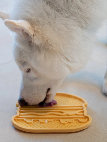 Tapis De Léchage 🍔 Pour Chien Et Chat - YoomY Burger - Inooko 5 Tapis De Léchage 🍔 Pour Chien Et Chat - YoomY Burger - Inooko – Image 3