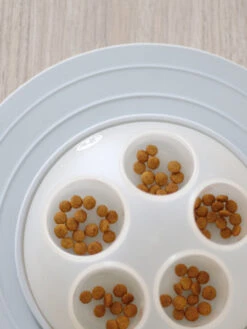 Cat Igloo - Jouet Interactif Pour Chat - Rose Pastel -Animalerie inooko cat igloo jouet distributeur croquettes gris 3 4126b4ac f74f 43e2 bfc0 153704d7e446 1