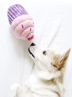 Peluche Originale Pour Chien - Cupcake Rose 🧁 - Zippy Paws -Animalerie zippy paws peluche pour chien cupcake rose 4